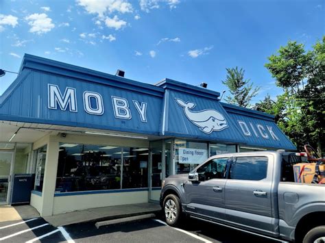 moby dick's restaurant reviews